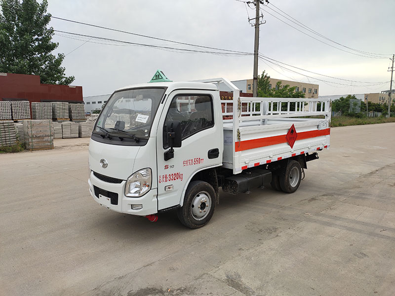 跃进汽油后双轮气瓶运输车